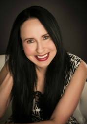 Lisa Renee Jones Headshot -275
