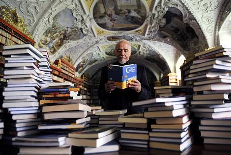 Paulo Coelho nakrúcal v Prahe reklamu